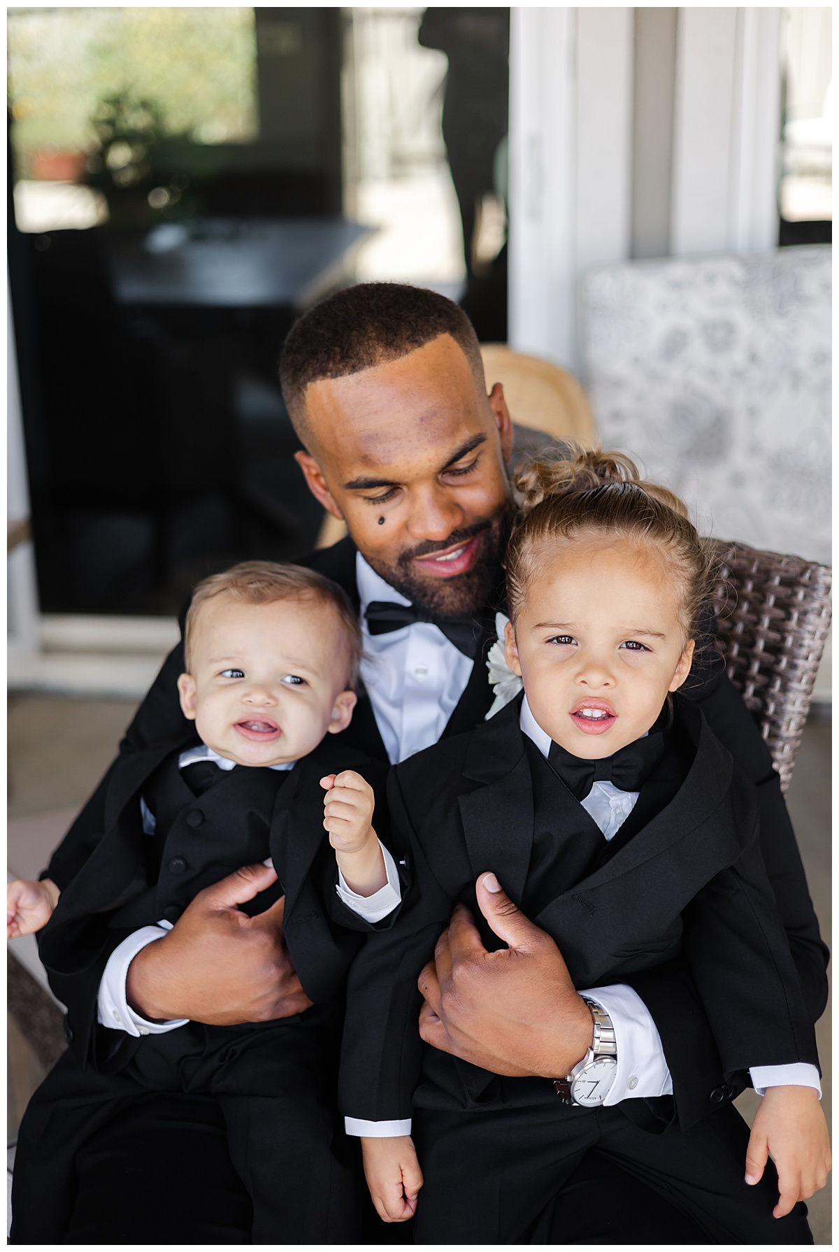 groom with his kids